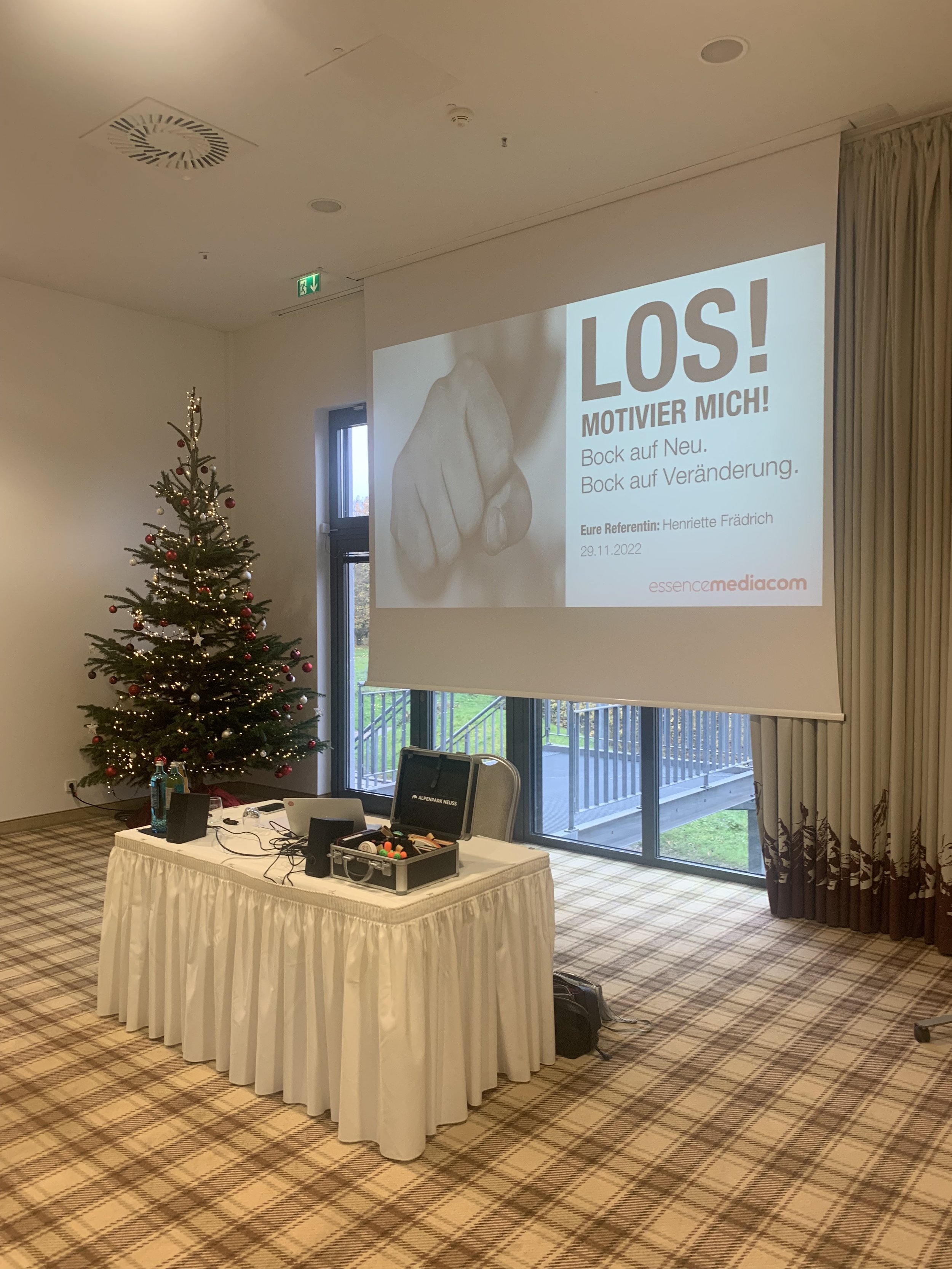 EssenceMediacom · Fire & Ice Hotel Skihalle Neuss · Impression 02