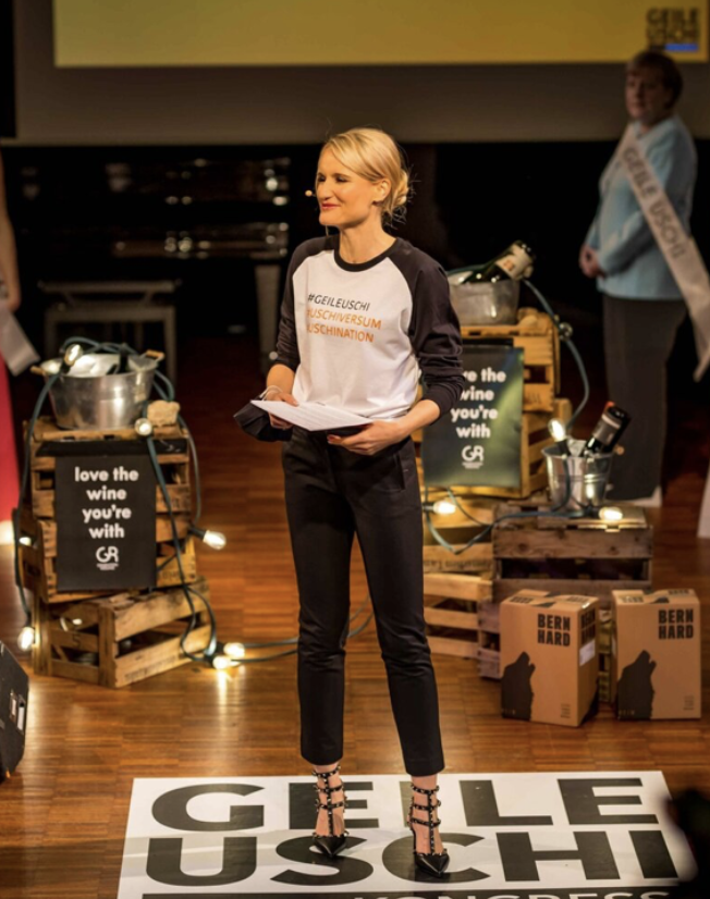 Geile Uschi Kongress — Henriette auf der Bühne