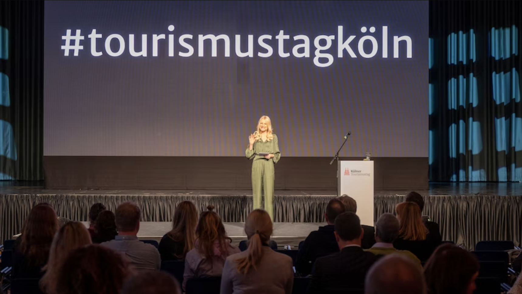 1. Tourismustag Köln · Moderation Henriette Frädrich · Bildschirmfoto der Veranstaltung