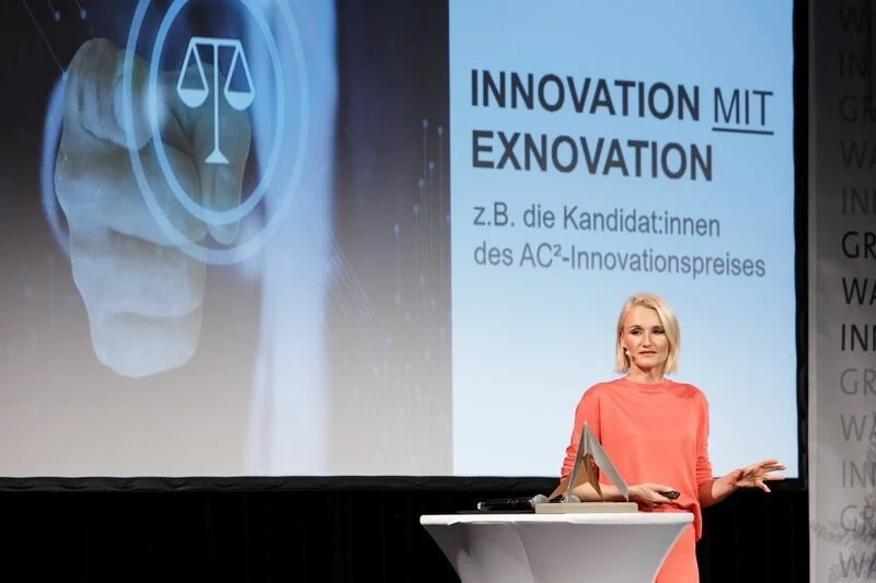 Henriette Hochstein-Frädrich Keynote »Innovation mit Exnovation« beim AC²-Innovationspreis – Vortrag zu Innovation und Loslassen